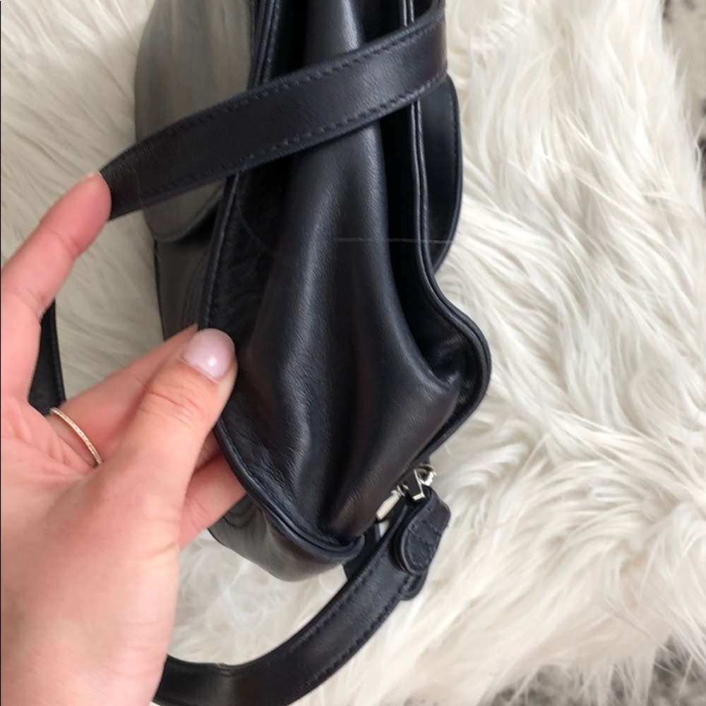 Chanel navy blue lambskin backpack - Picture 6 of 16